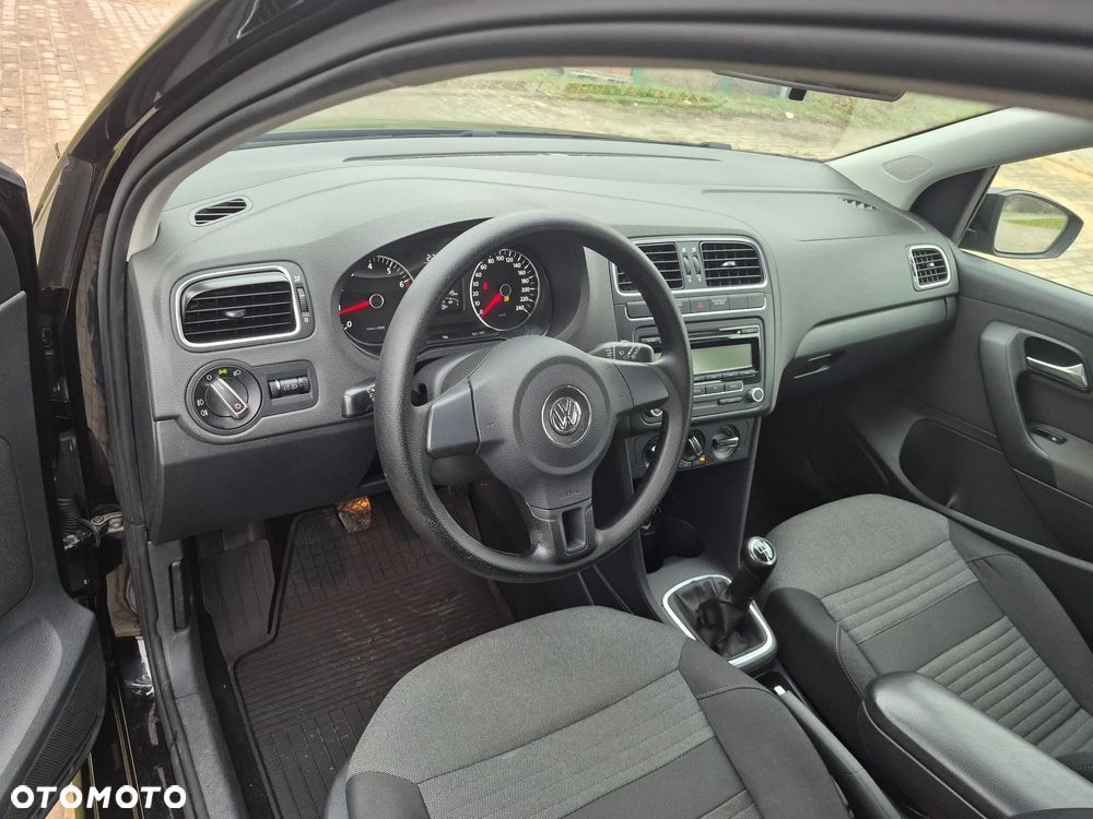 Volkswagen Polo - 11