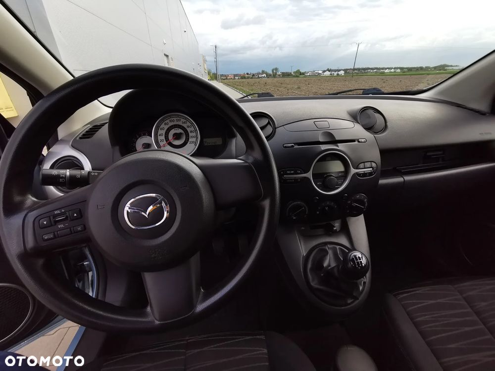 Mazda 2 - 11