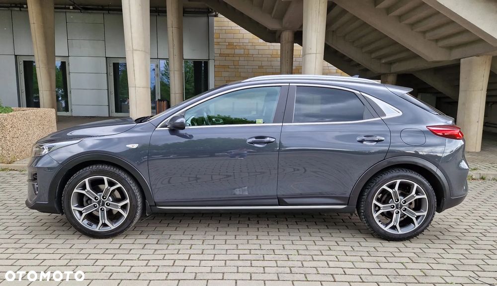 Kia XCeed 1.5 T-GDI M - 2