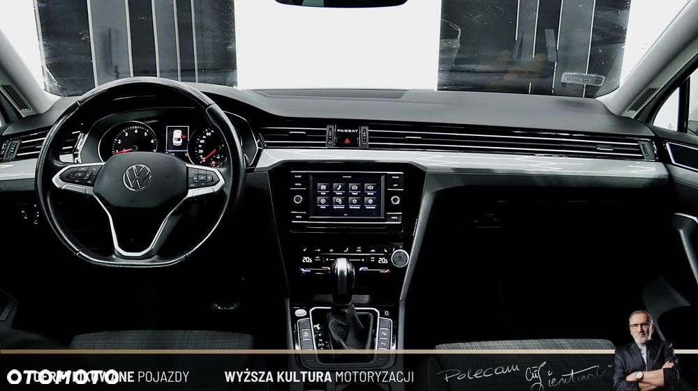 Volkswagen Passat 2.0 TSI Business DSG - 19