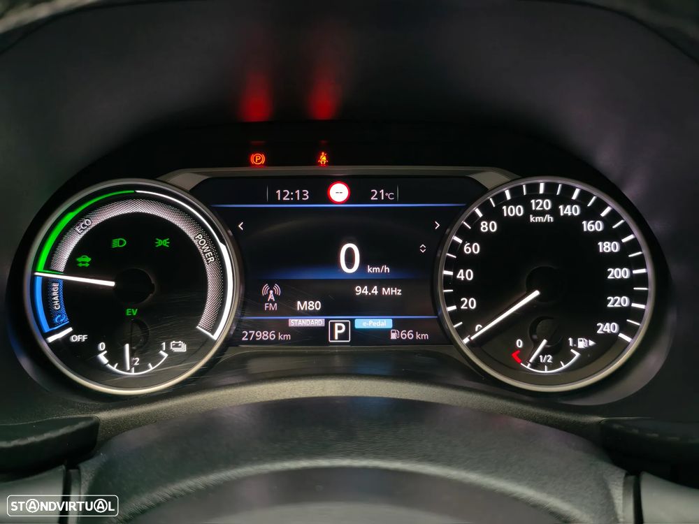 Nissan Juke 1.6 Hybrid N-Design Black - 37