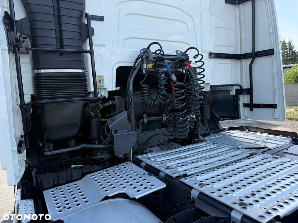 Volvo FH500 /EURO6/FULL LED/NAVI/KLIMA.POSTOJOWA/SPROWADZONY - 11