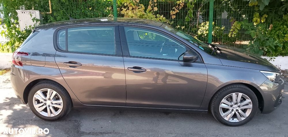 Peugeot 308 1.2 L PureTech Turbo Active - 9