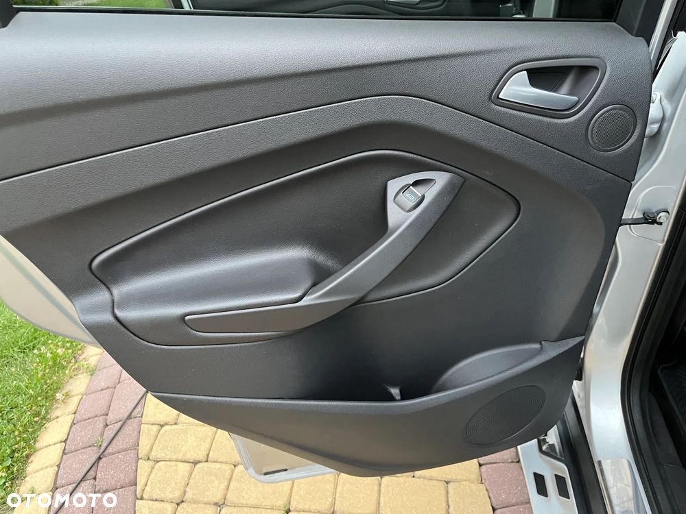 Ford Kuga 2.0 TDCi 4x4 Individual - 32