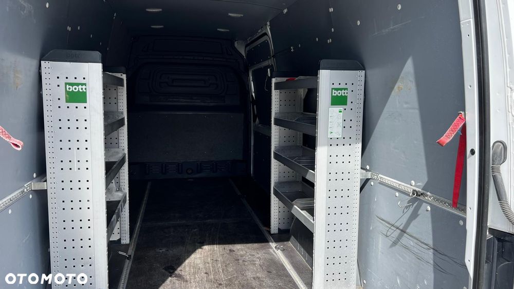 Mercedes-Benz Sprinter 319 - 38