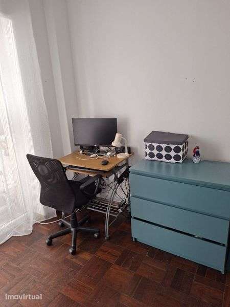 Apartamento T2 soalheiro junto à Loja do Cidadão de Cacém - Grande imagem: 2/12