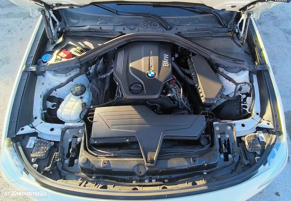 BMW 320 Gran Turismo d xDrive M Sport - 25