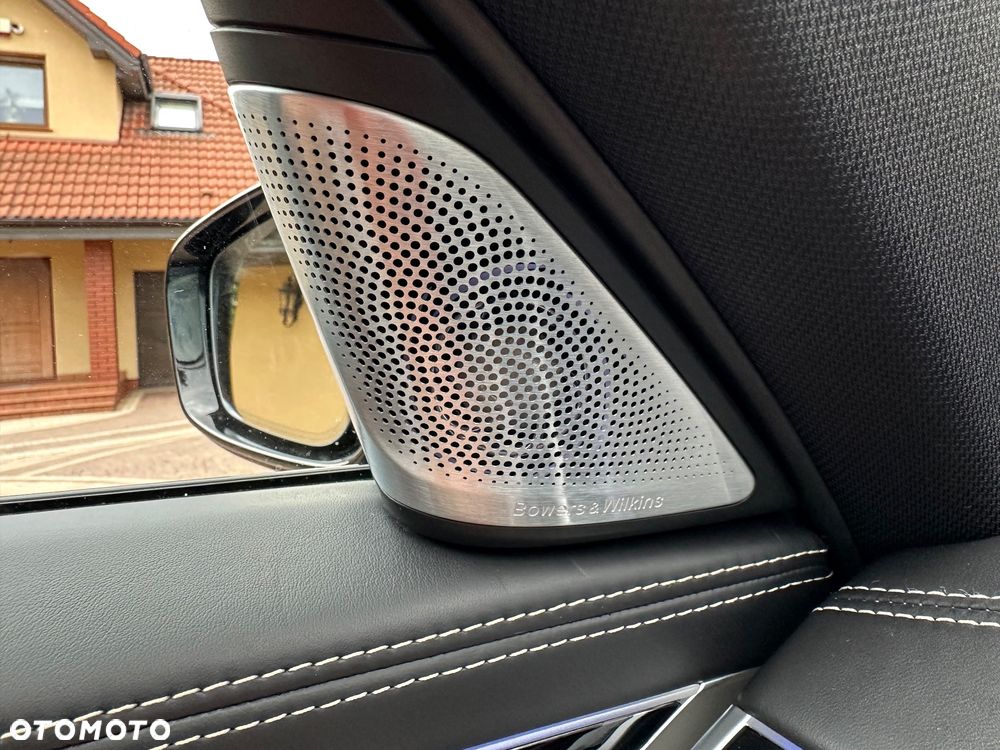 BMW Seria 7 745Le xDrive - 23