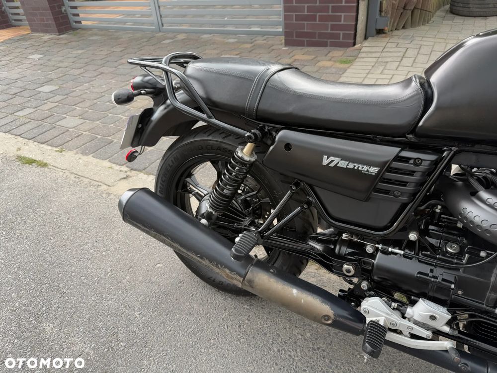 Moto Guzzi V7 - 22