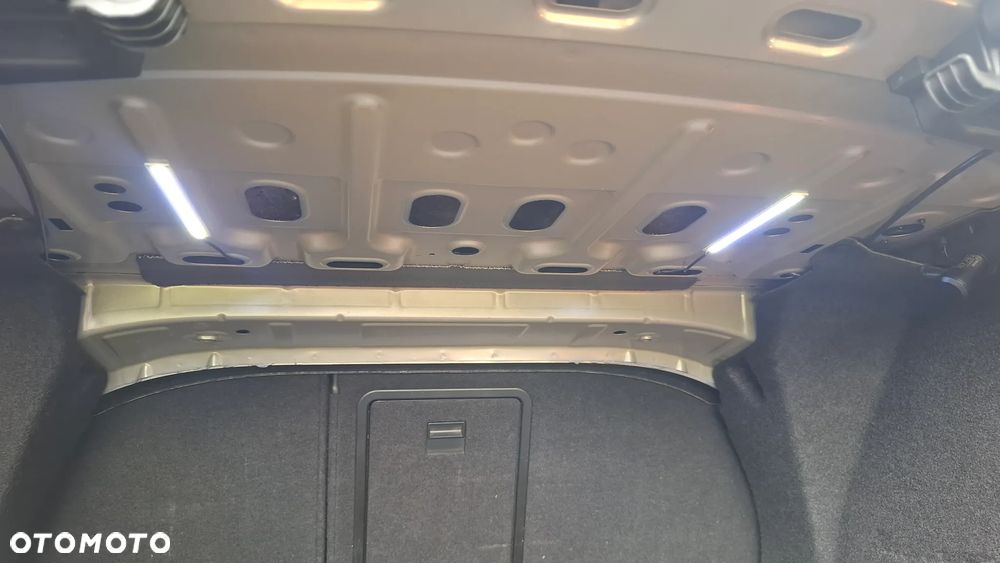 Volkswagen CC 2.0 TDI DPF BMT - 32