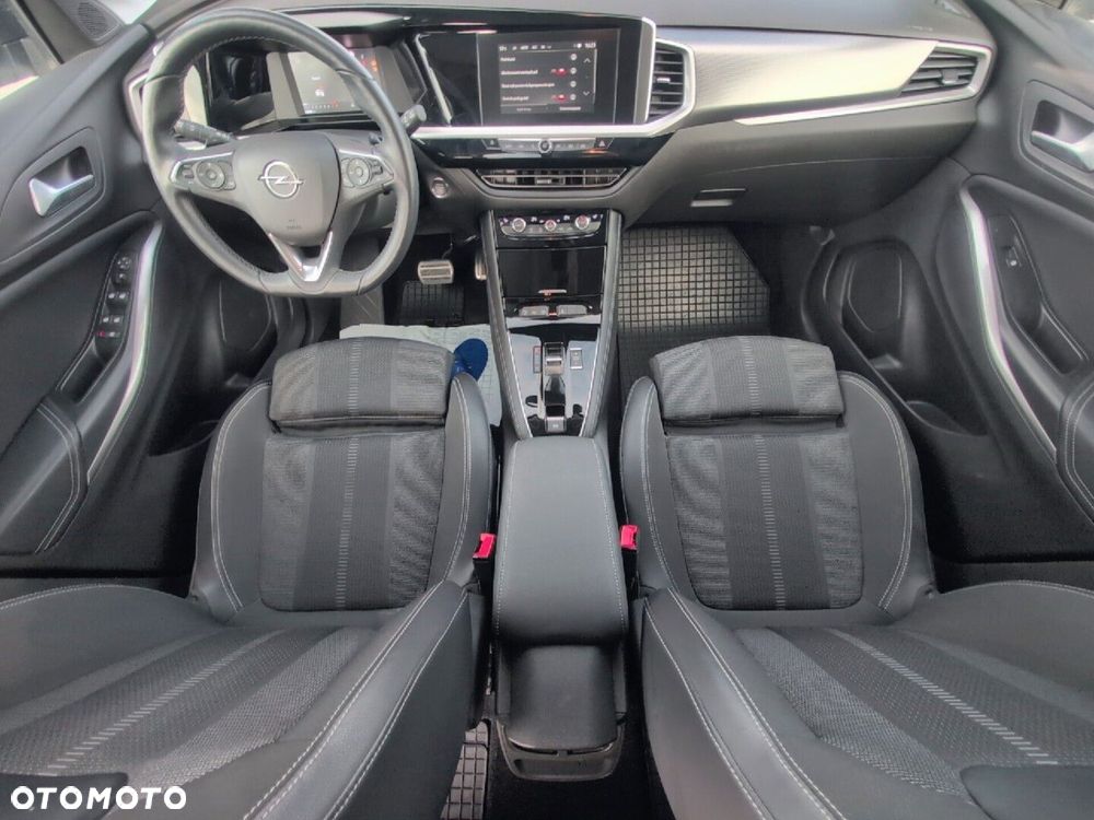 Opel Grandland 1.2 T Business Elegance S&S - 10