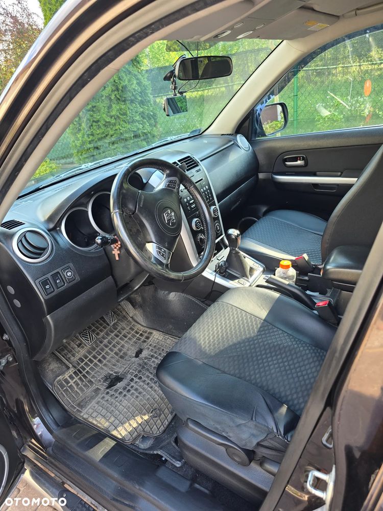 Suzuki Grand Vitara 2.4 Premium - 5
