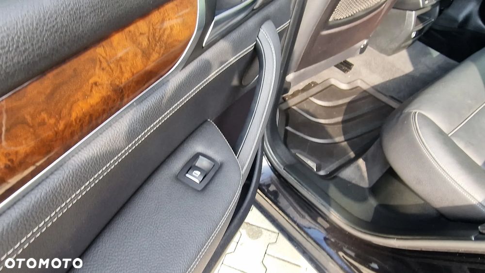 BMW X3 xDrive28i - 12