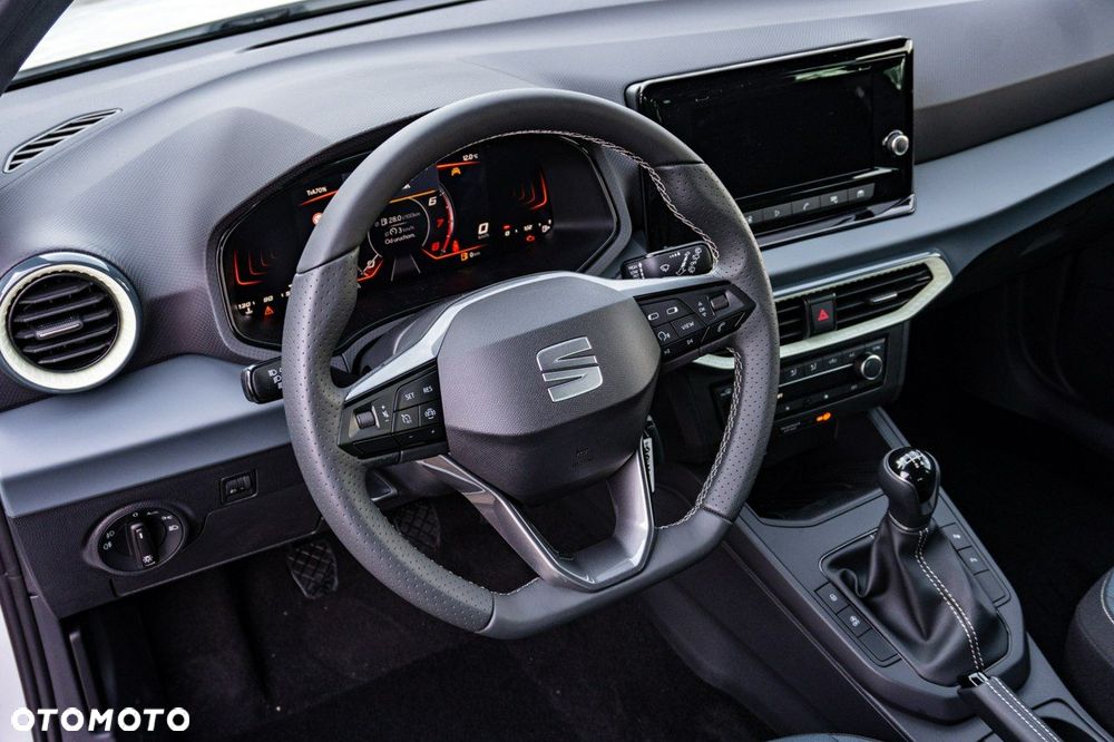 Seat Arona - 14