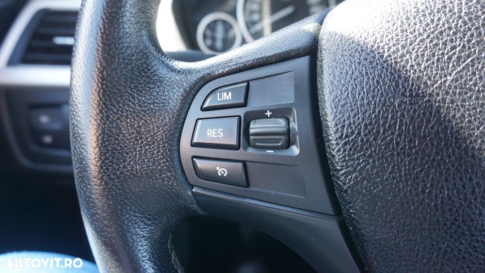 BMW Seria 3 318d Aut. Blue Performance - 22