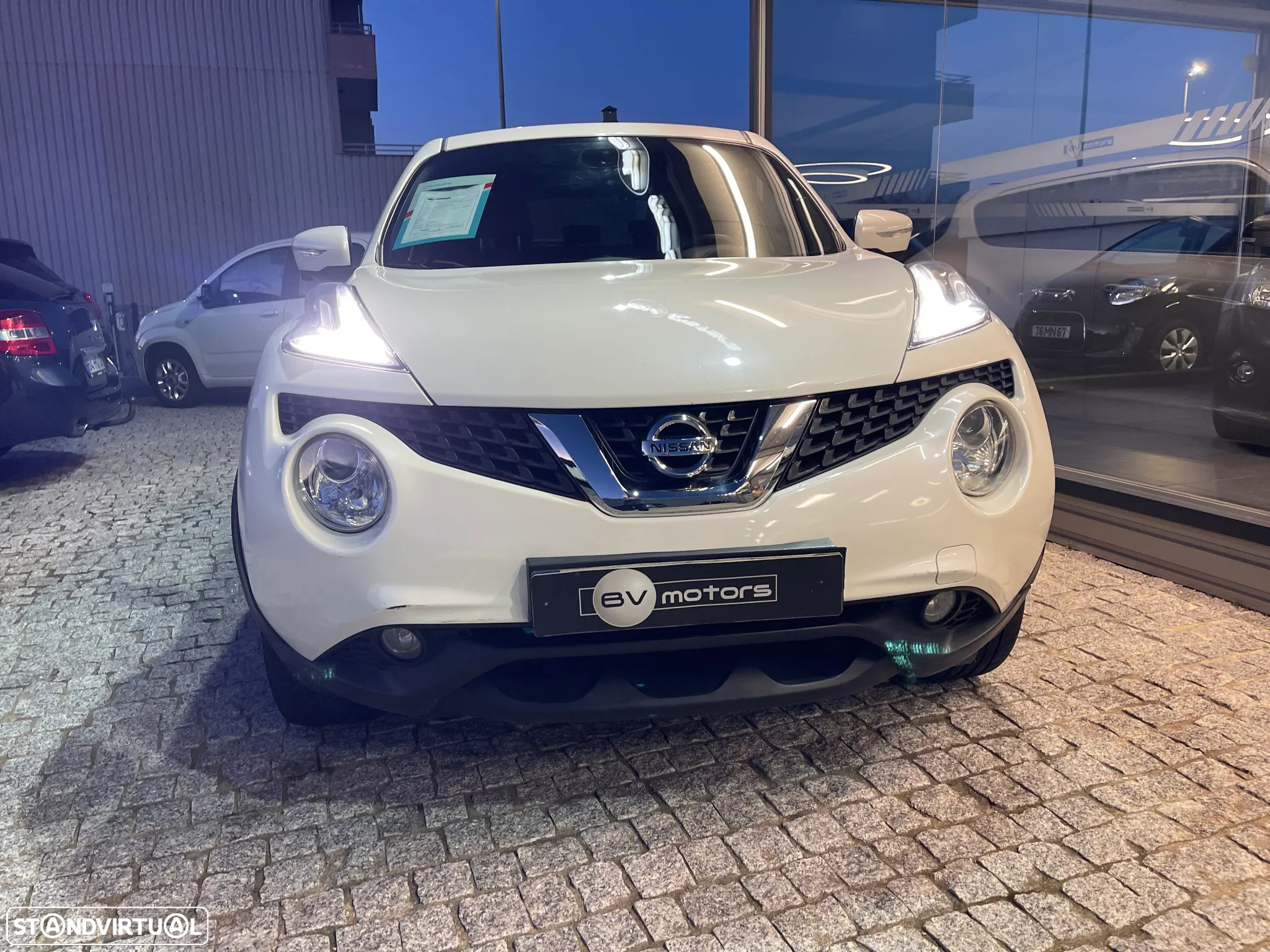 Nissan Juke 1.5 dCi Tekna S P.Ext.1 Red D. - 4