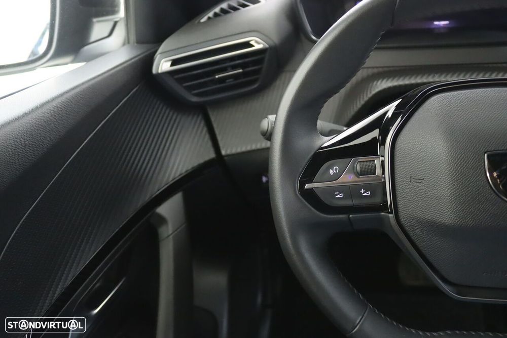 Peugeot e-2008 54 kWh Allure - 10