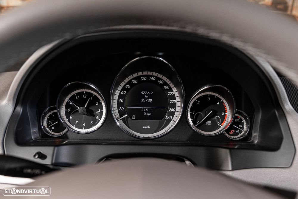 Mercedes-Benz E 220 CDi Avantgarde BlueEfficiency - 15