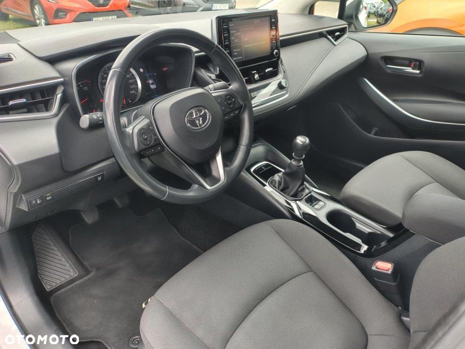 Toyota Corolla - 16