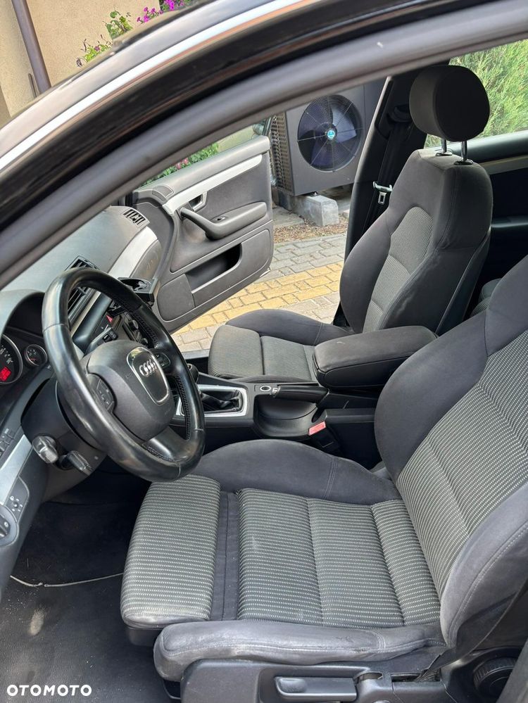 Audi A4 Avant 2.0 TDI - 11