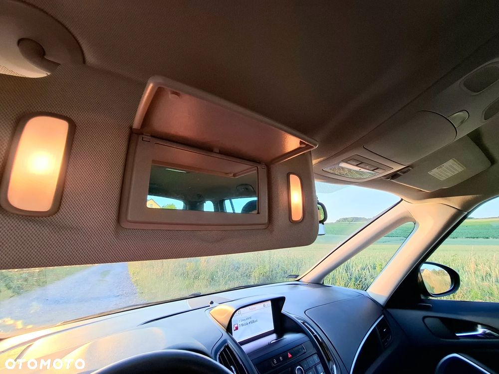 Opel Zafira 2.0 CDTI Cosmo - 32