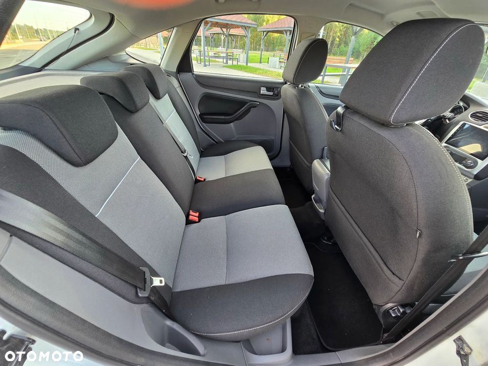 Ford Focus - 37
