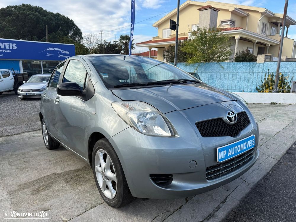 Toyota Yaris 1.0 VVT-i AC - 10