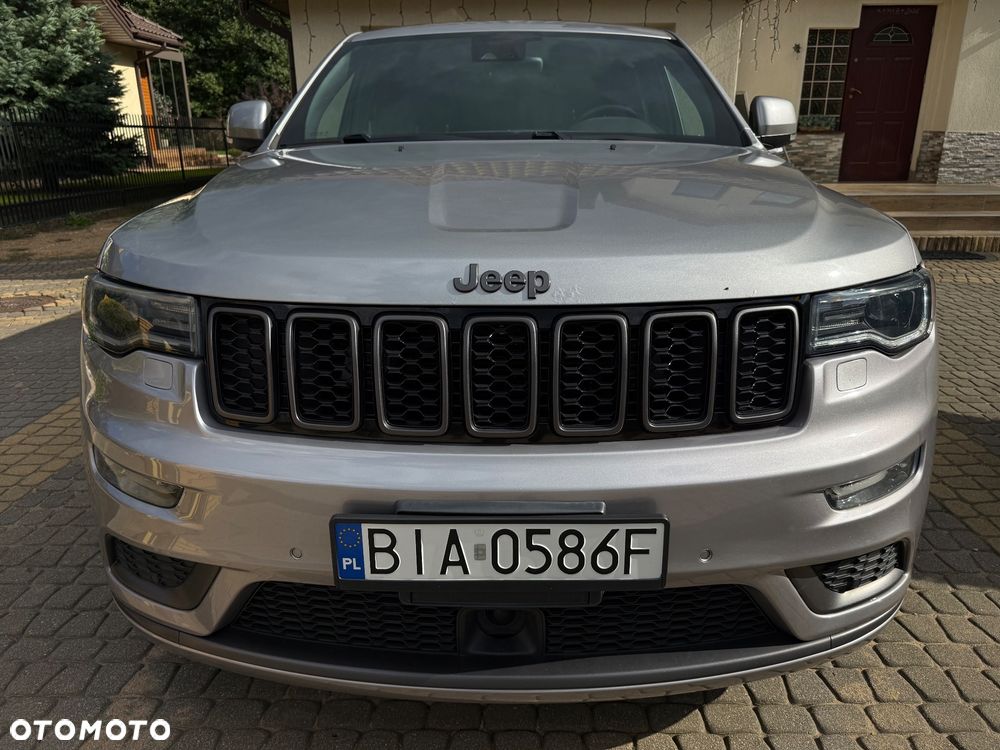 Jeep Grand Cherokee - 15