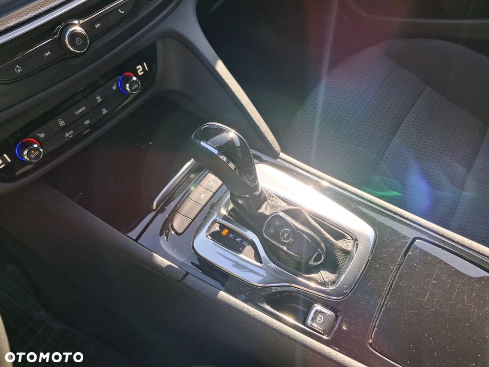 Opel Insignia 2.0 CDTI Elegance S&S - 32