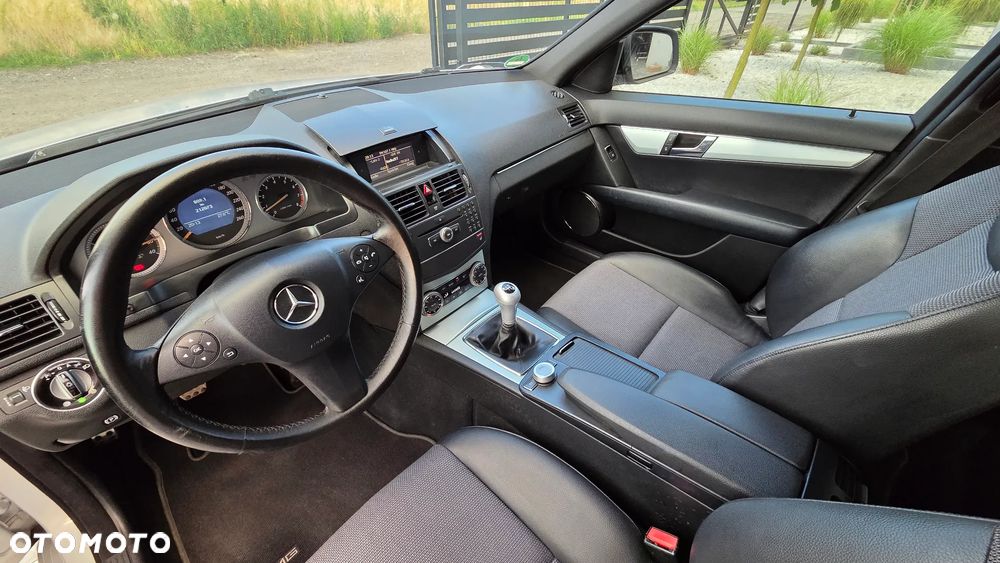 Mercedes-Benz Klasa C - 38