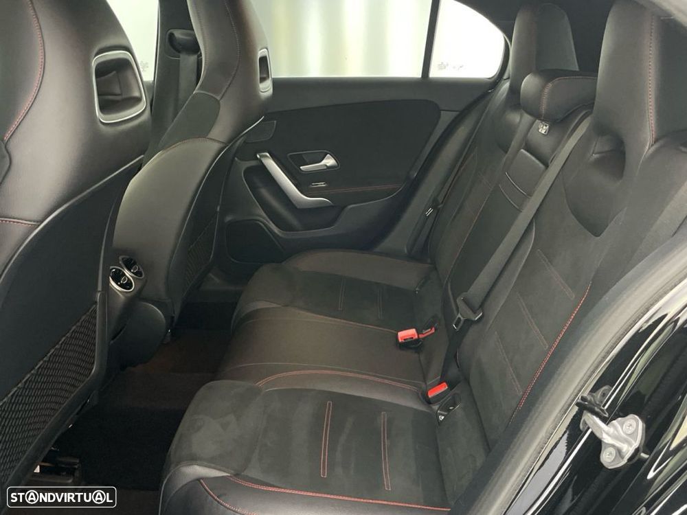 Mercedes-Benz A 200 Standard - 12