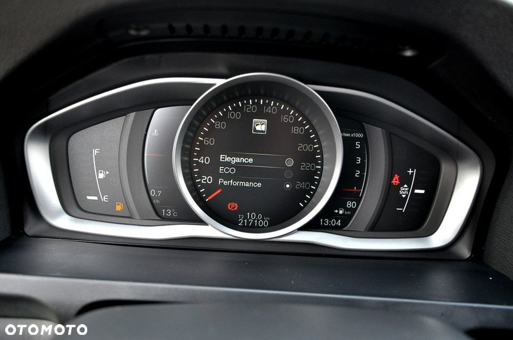 Volvo V60 D3 Drive-E Momentum - 25