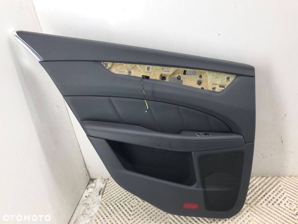 BOCZEK DRZWI LEWY TYŁ  MERCEDES-BENZ CLS (C218) 2011 - 2017 CLS 350 CDI / d (218.323) 195 kW [265 - 1