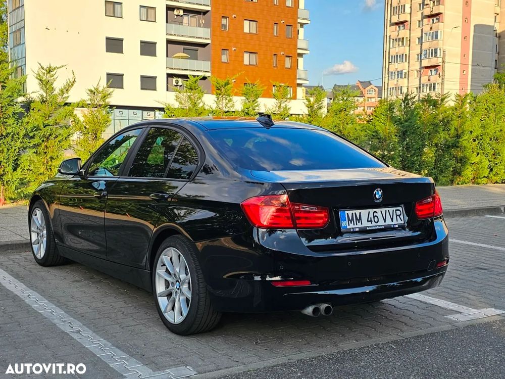 BMW Seria 3 328i xDrive - 4