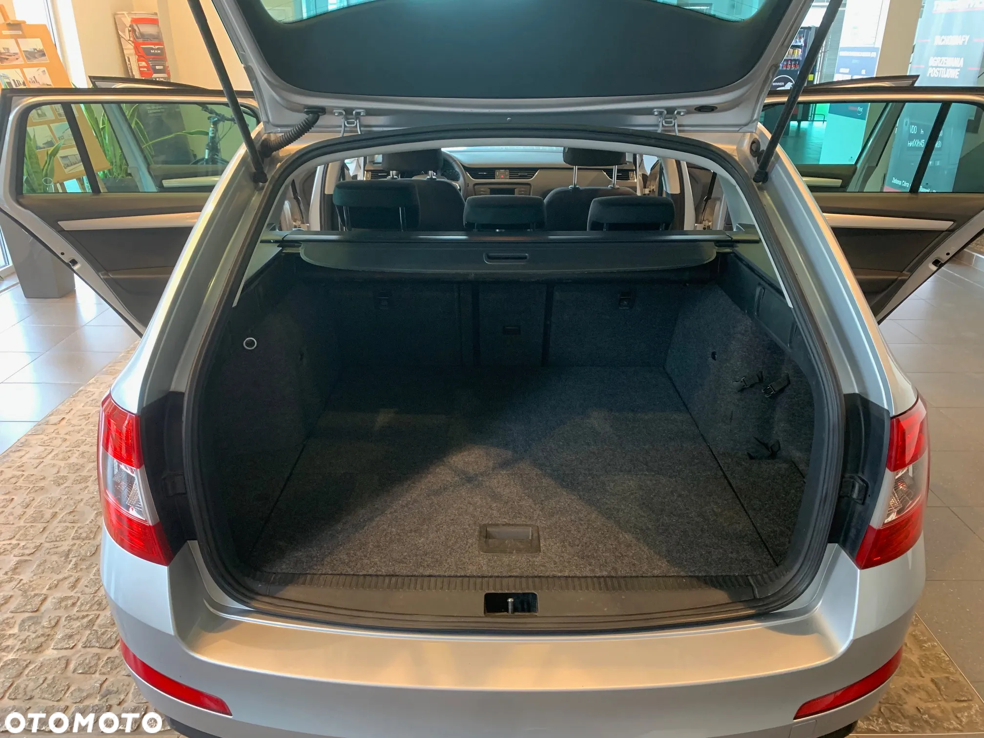Skoda Octavia 2.0 TDI DSG Ambition - 25