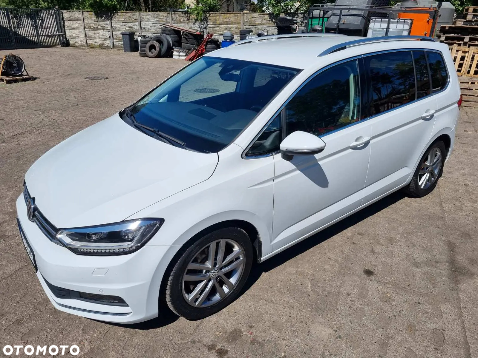 Volkswagen Touran 2.0 TDI SCR (BlueMotion Technology) DSG Highline - 4