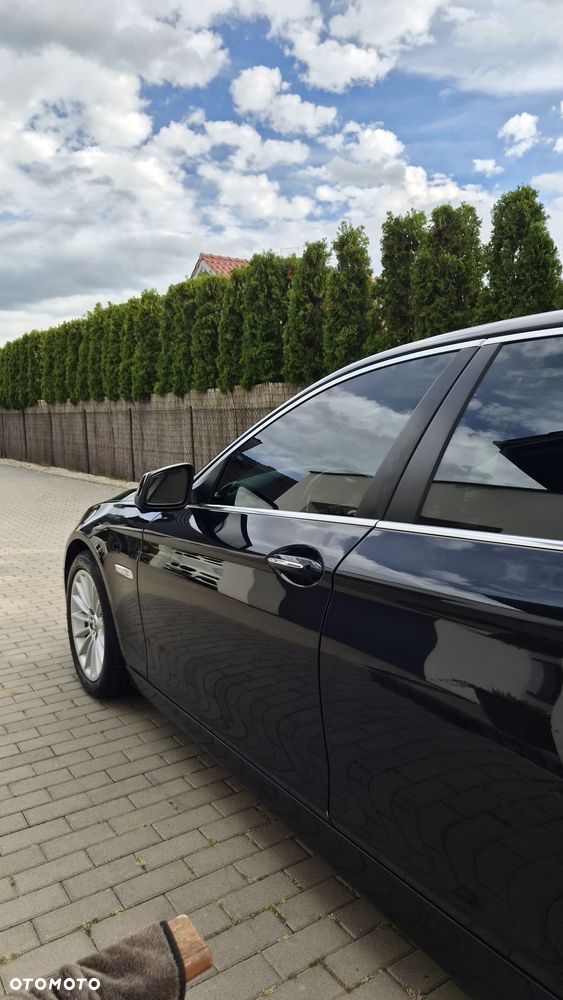 BMW Seria 5 535i Sport-Aut - 2