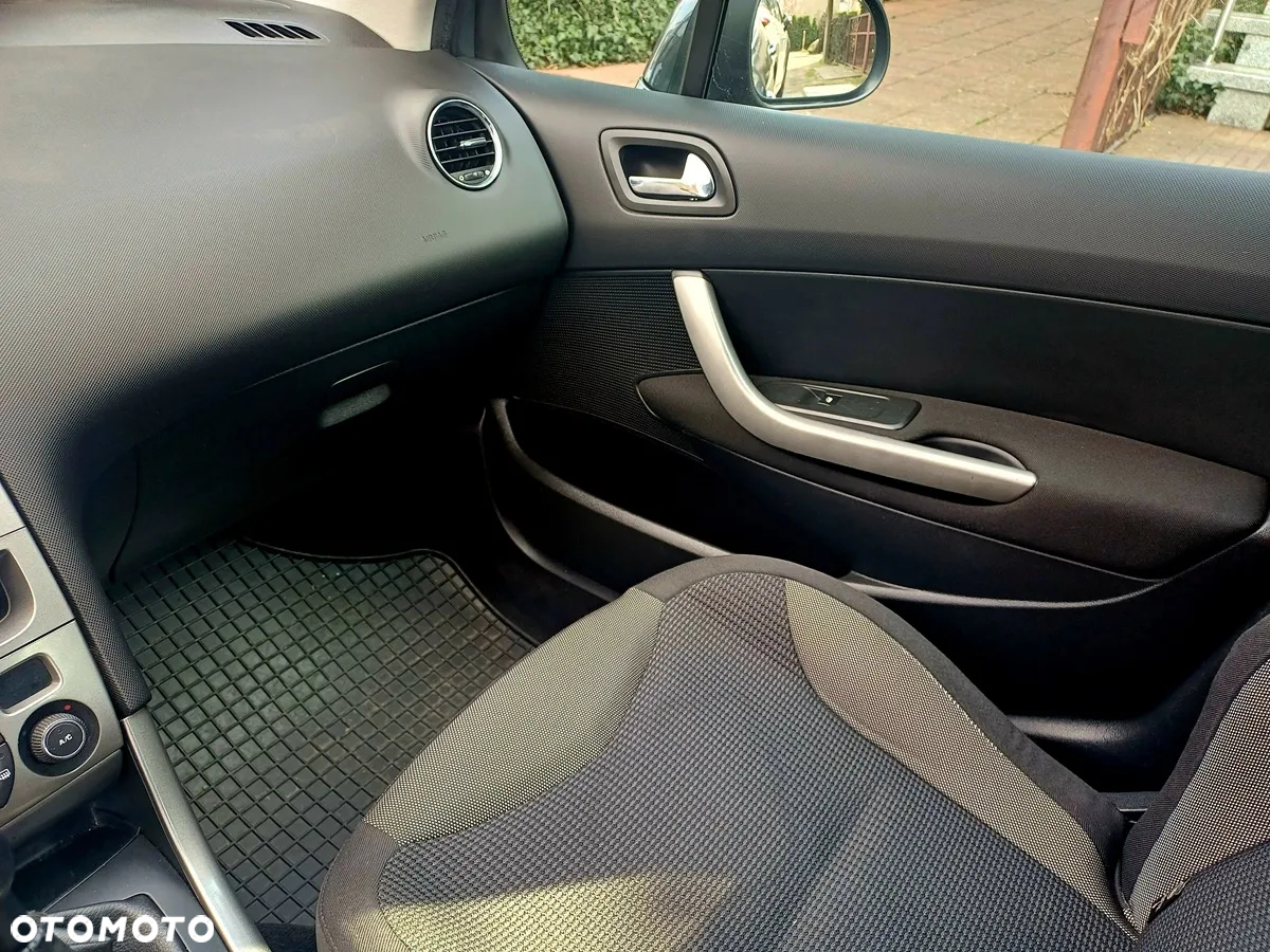 Peugeot 308 1.6 HDi Premium - 5