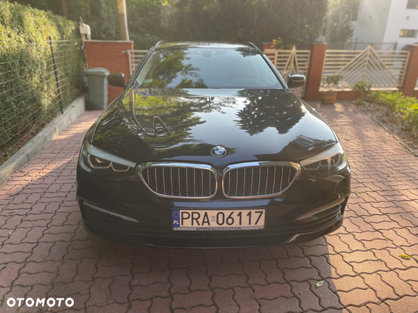 BMW Seria 5 520i Luxury Line