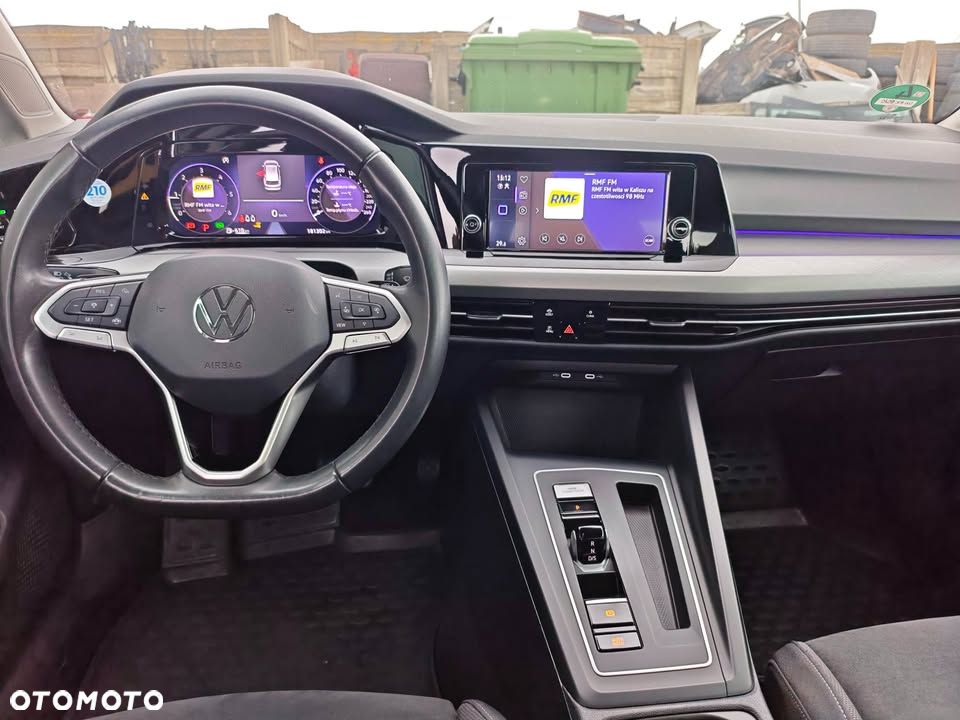 Volkswagen Golf - 10