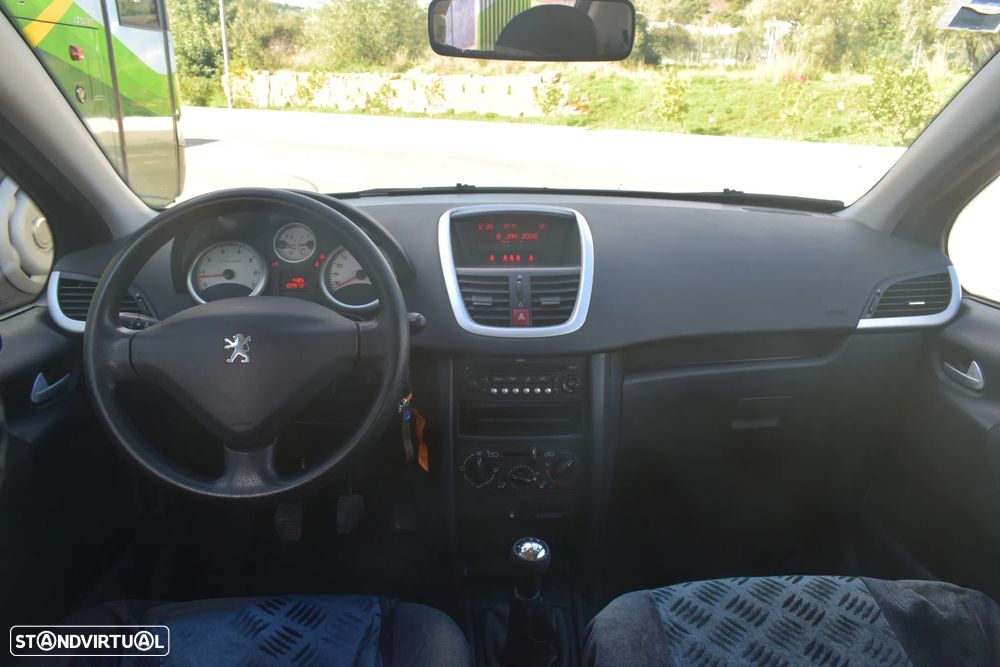 Peugeot 207 1.4 16V Open - 7