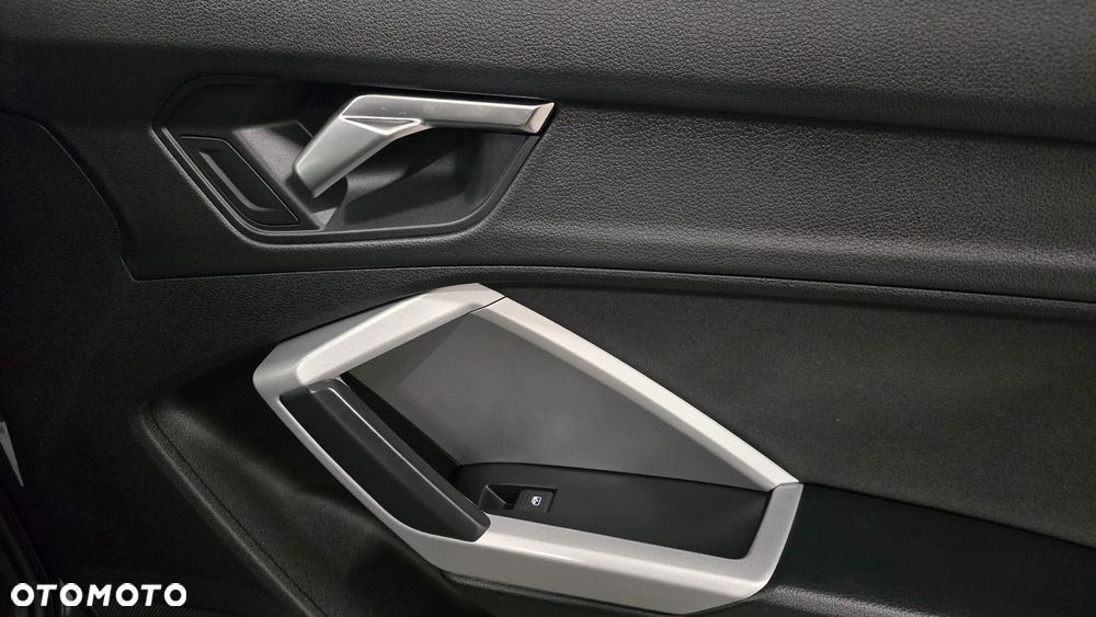 Audi Q3 Sportback ver-35-tfsi-sportback-s-tronic-edition-one - 26