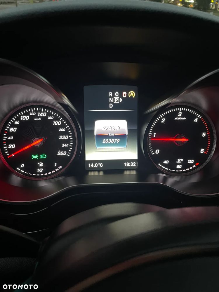 Mercedes-Benz Klasa V 250 (BlueTEC) d Avantgarde 7G-Tronic - 17