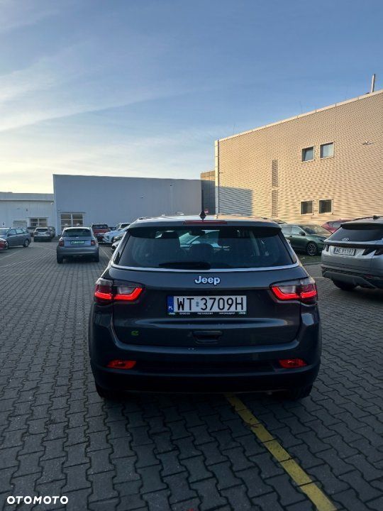 Jeep Compass - 11