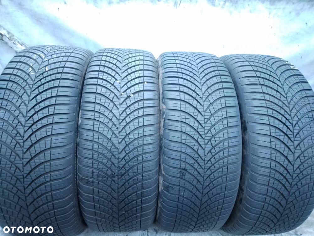 Goodyear Vector 4season GEN-3 235/45 R20 100W 2022 2023 7-7.5mm - 1