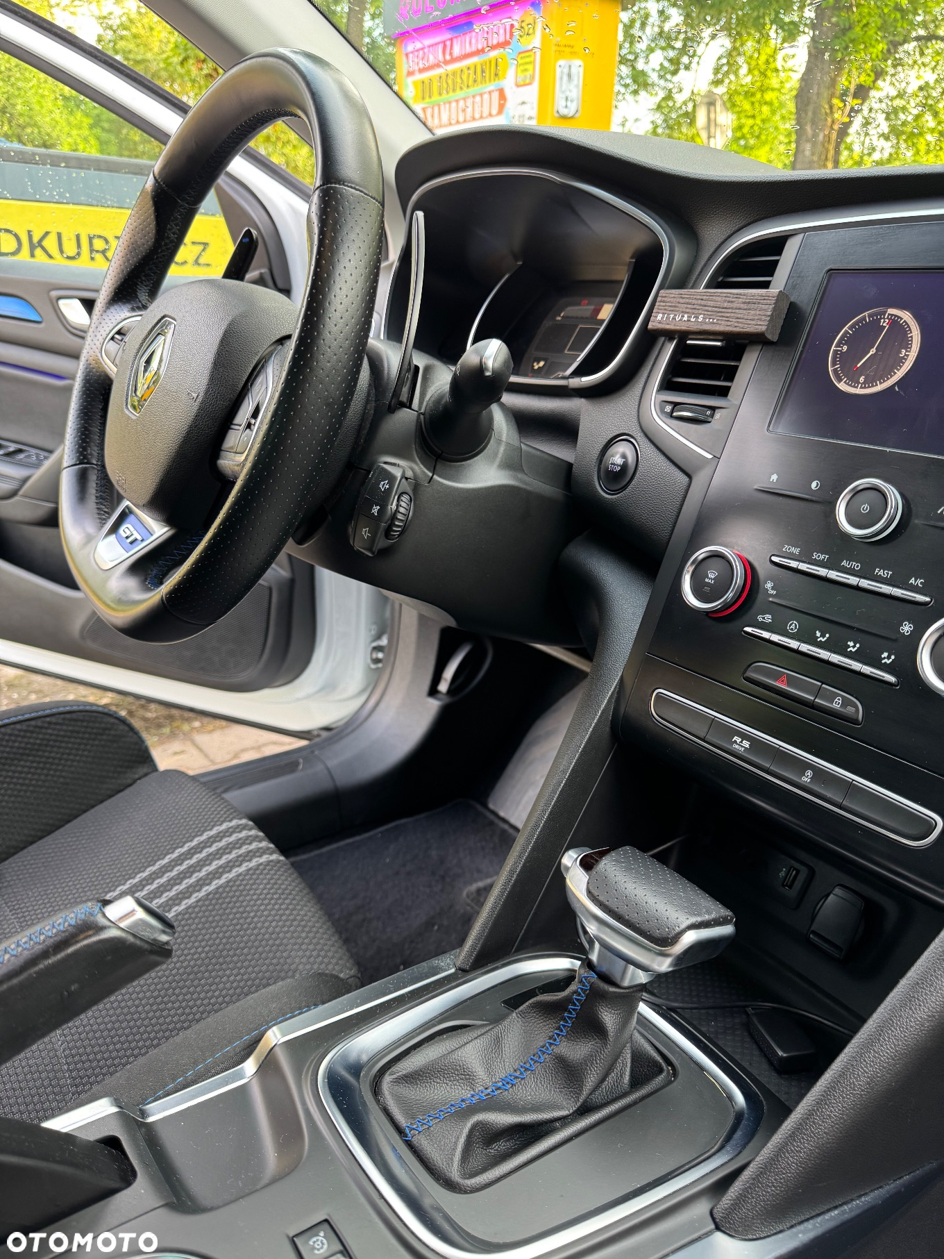 Renault Megane 1.6 TCe GT EDC - 14