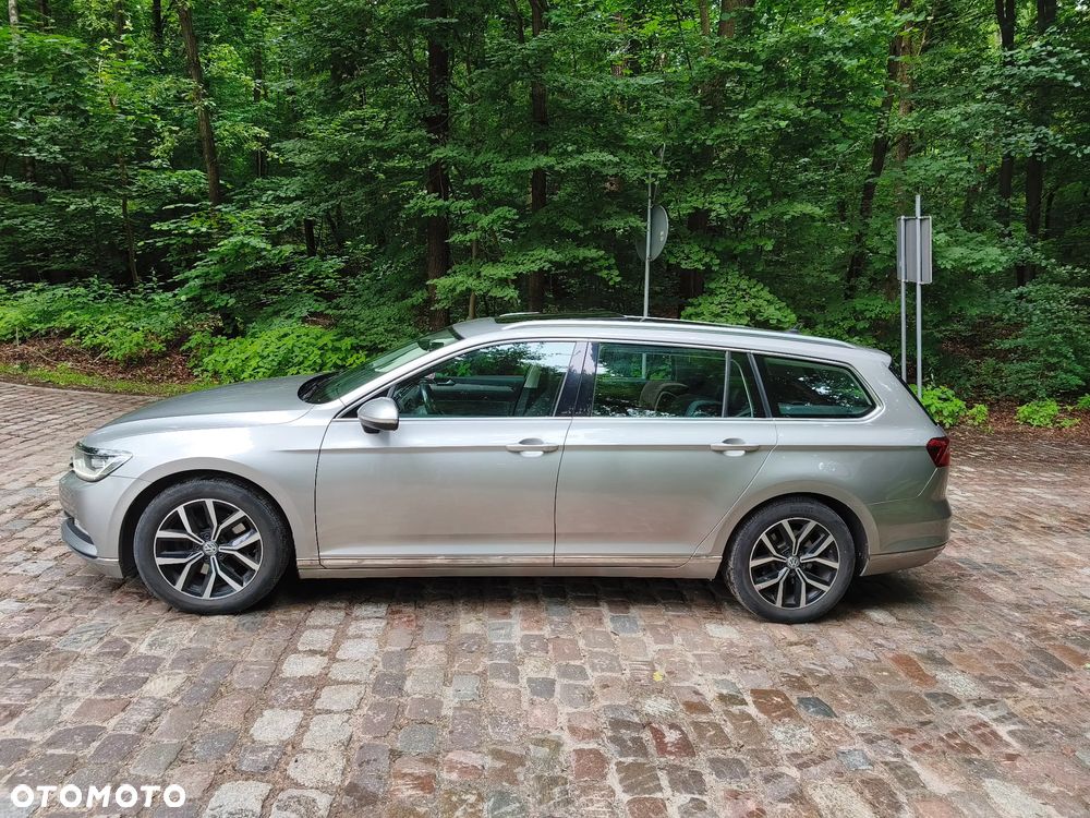 Volkswagen Passat - 15