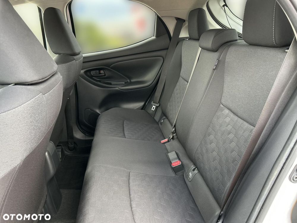 Toyota Yaris Hybrid 1.5 Style - 26