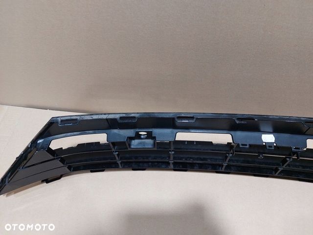 VW TIGUAN II 2 5NA R-LINE 15-20 GRILL KRATKA PRZÓD - 12