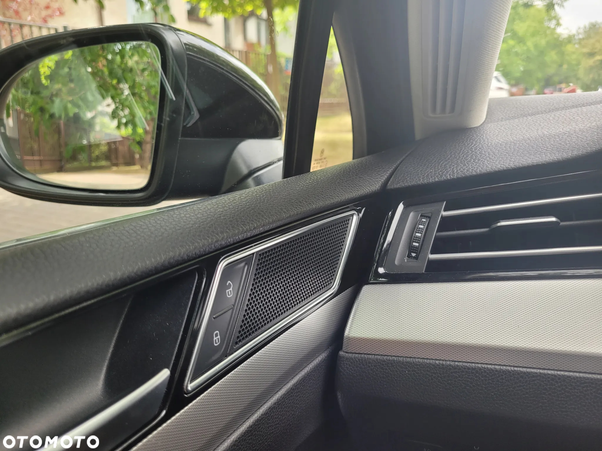 Volkswagen Passat 2.0 TDI BMT Comfortline - 3